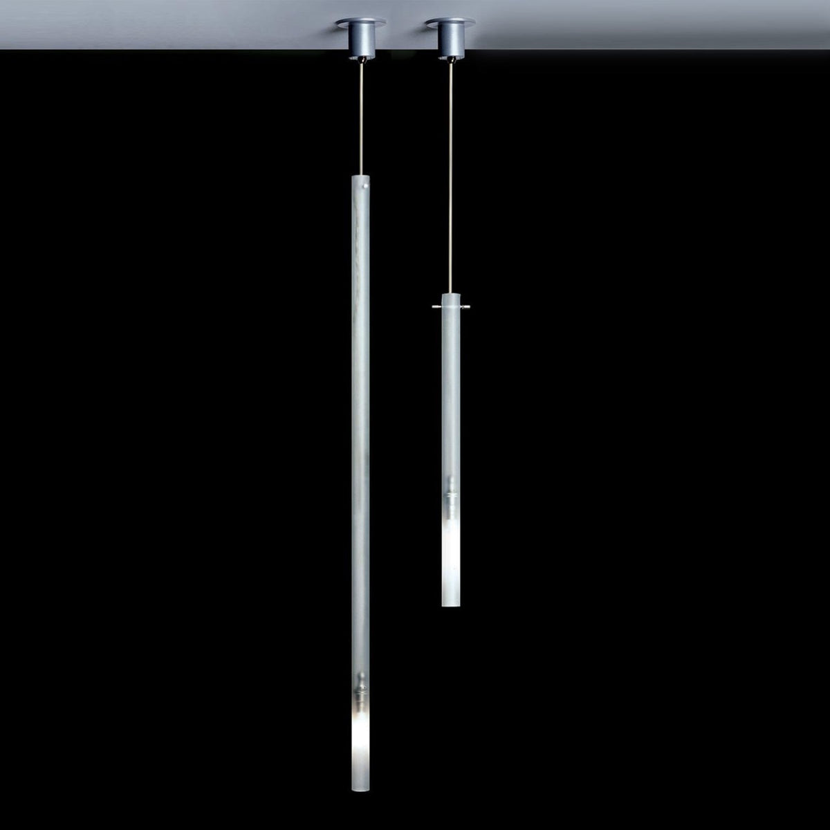 Canna Nuda – lampada a sospensione – ambientata