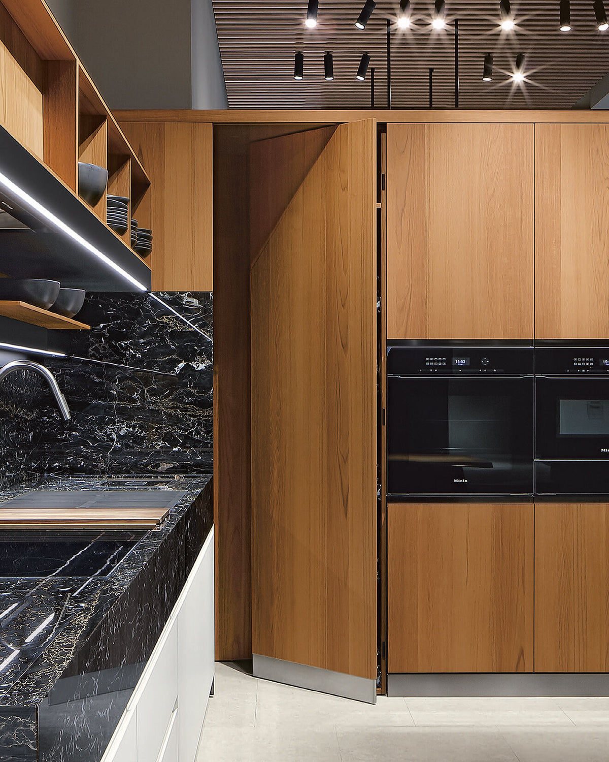 WIC – walk-in closet per cucina - Sag 80 - Arclinea - Cucina