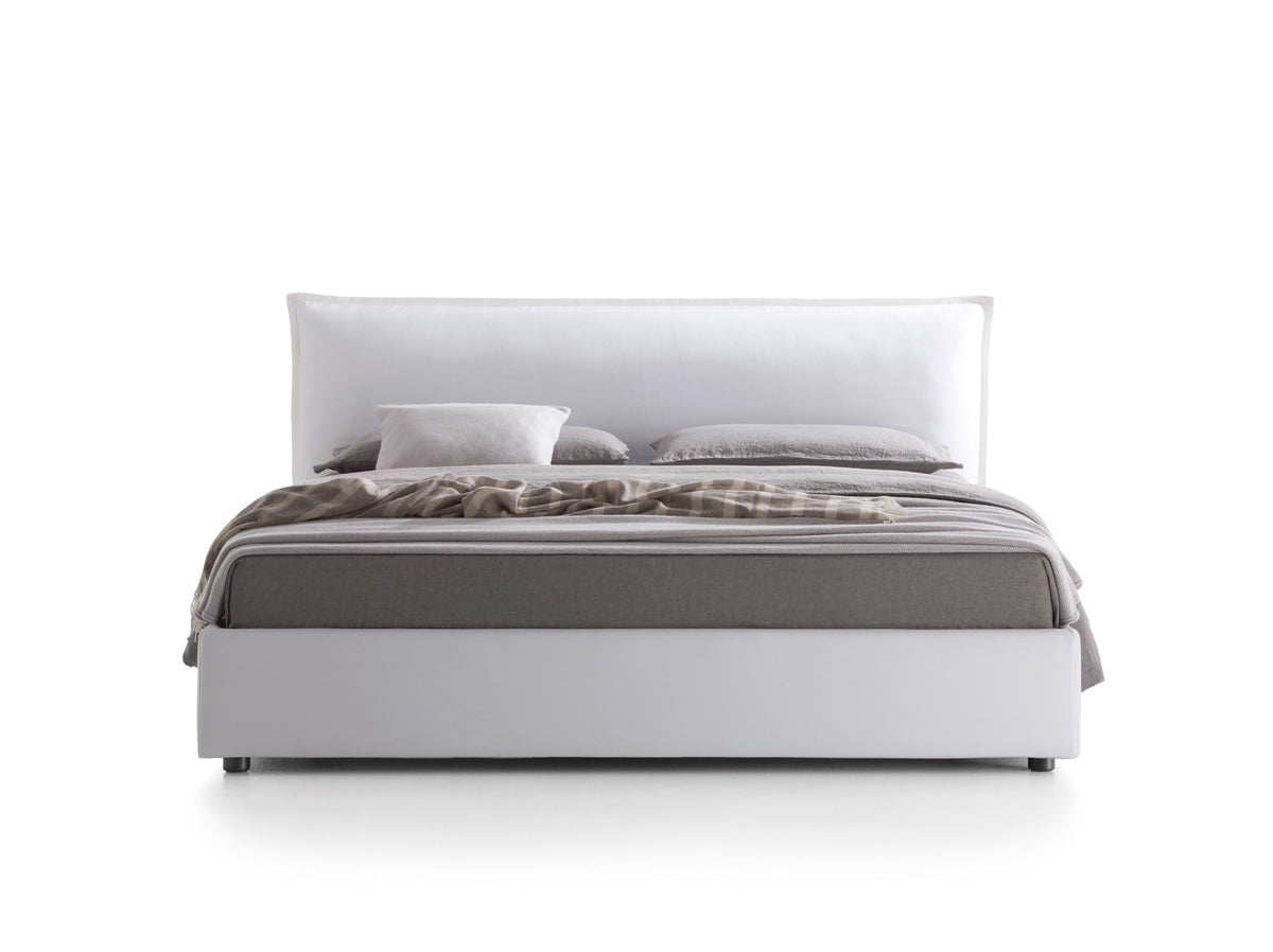 Fiji – letto – ambientata