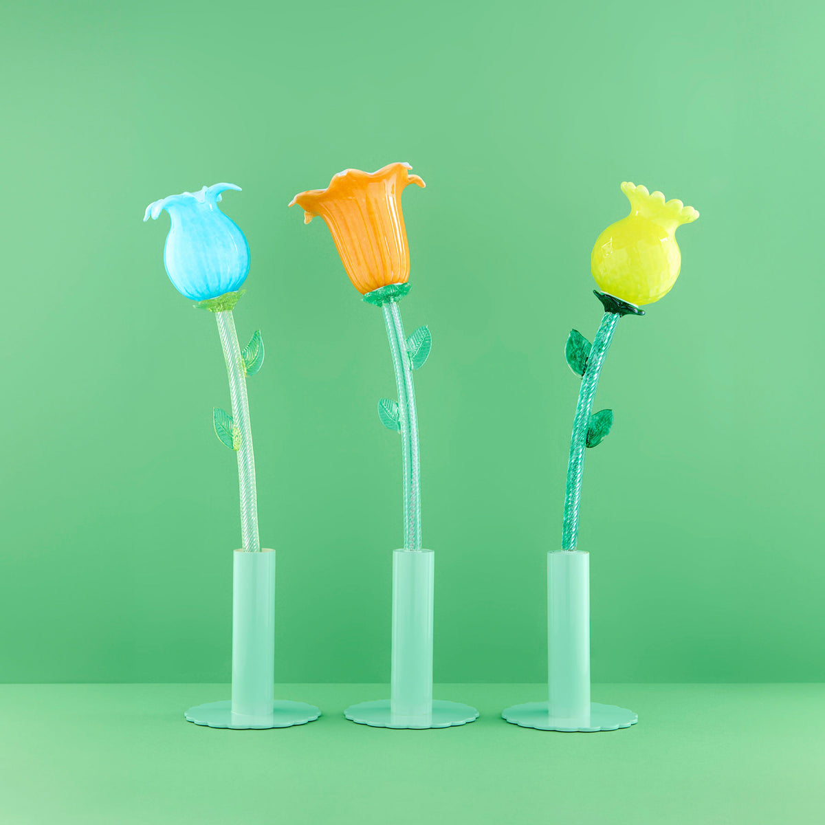 Flowers in Wonderland – lampada / vaso – ambientata