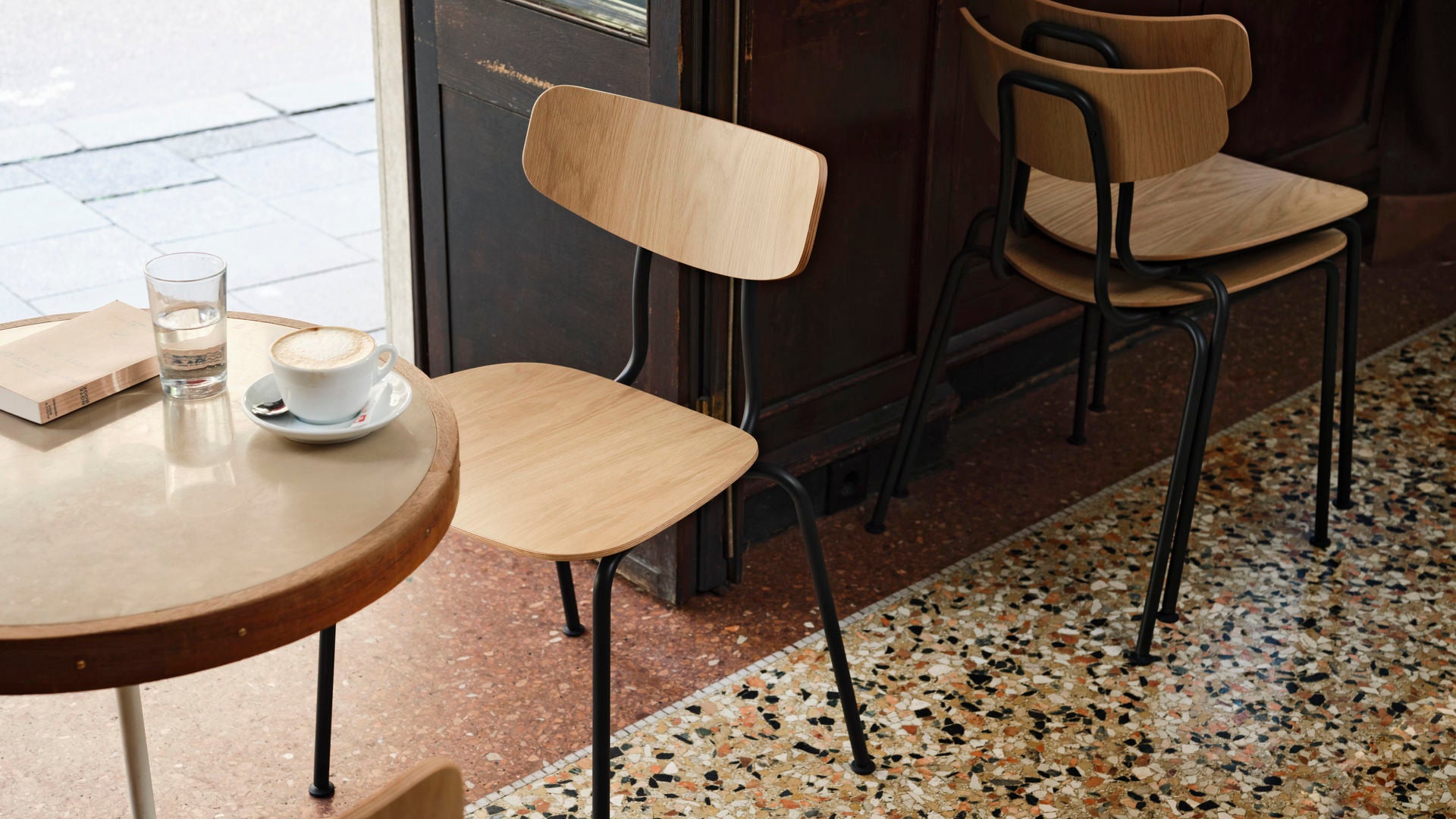 Moca - Sag 80 - Vitra - Sedia