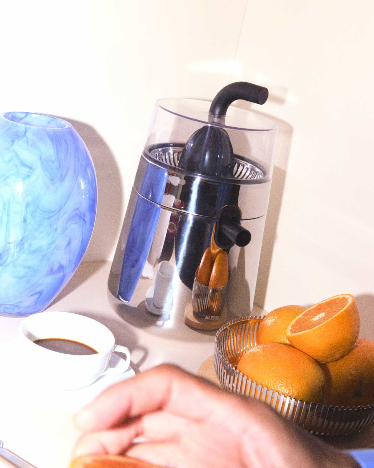 Toru – spremiagrumi elettrico. Adattatore europeo - Sag 80 - Alessi - Complemento