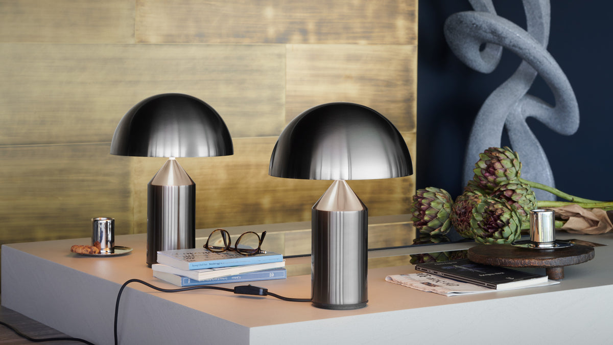 Atollo – lampada da tavolo – ambientata