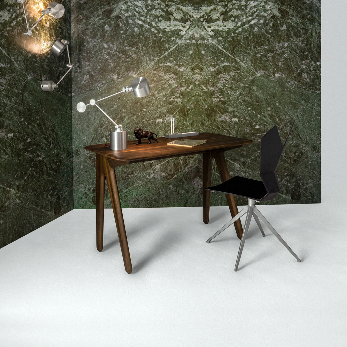 Slab – scrivania – ambientata