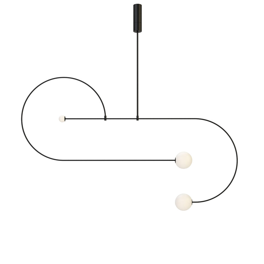 Mobile Chandelier di Michael Anastassiades su fondo bianco. 