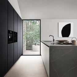 Thea,
 Show and Wet Kitchen