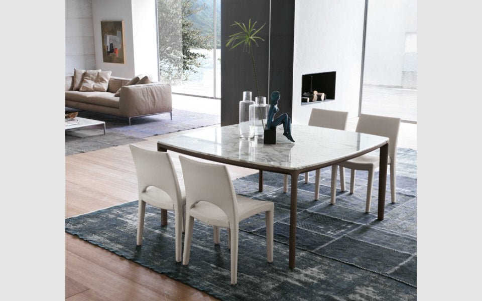 Board Q – tavolo – ambientata
