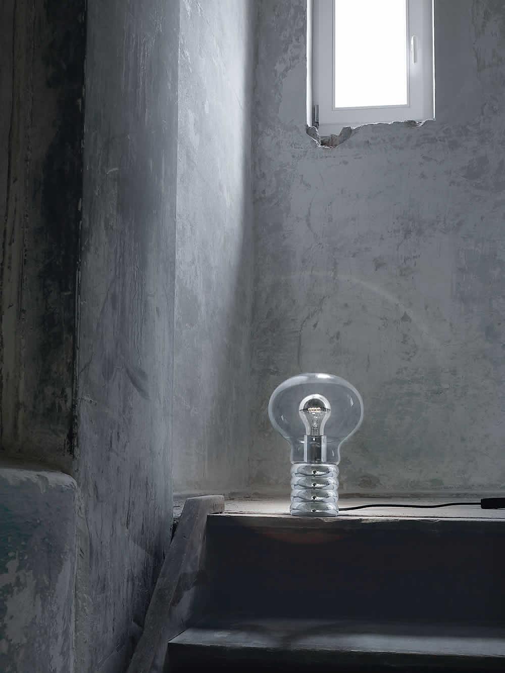Bulb – lampada da tavolo – ambientata