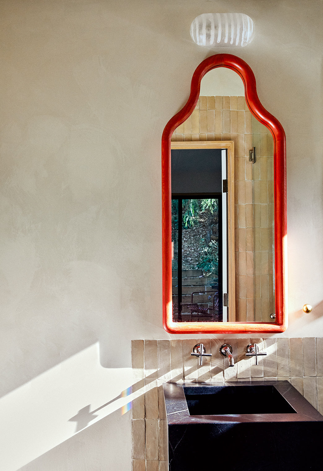 TRN Mirror – specchio – ambientata
