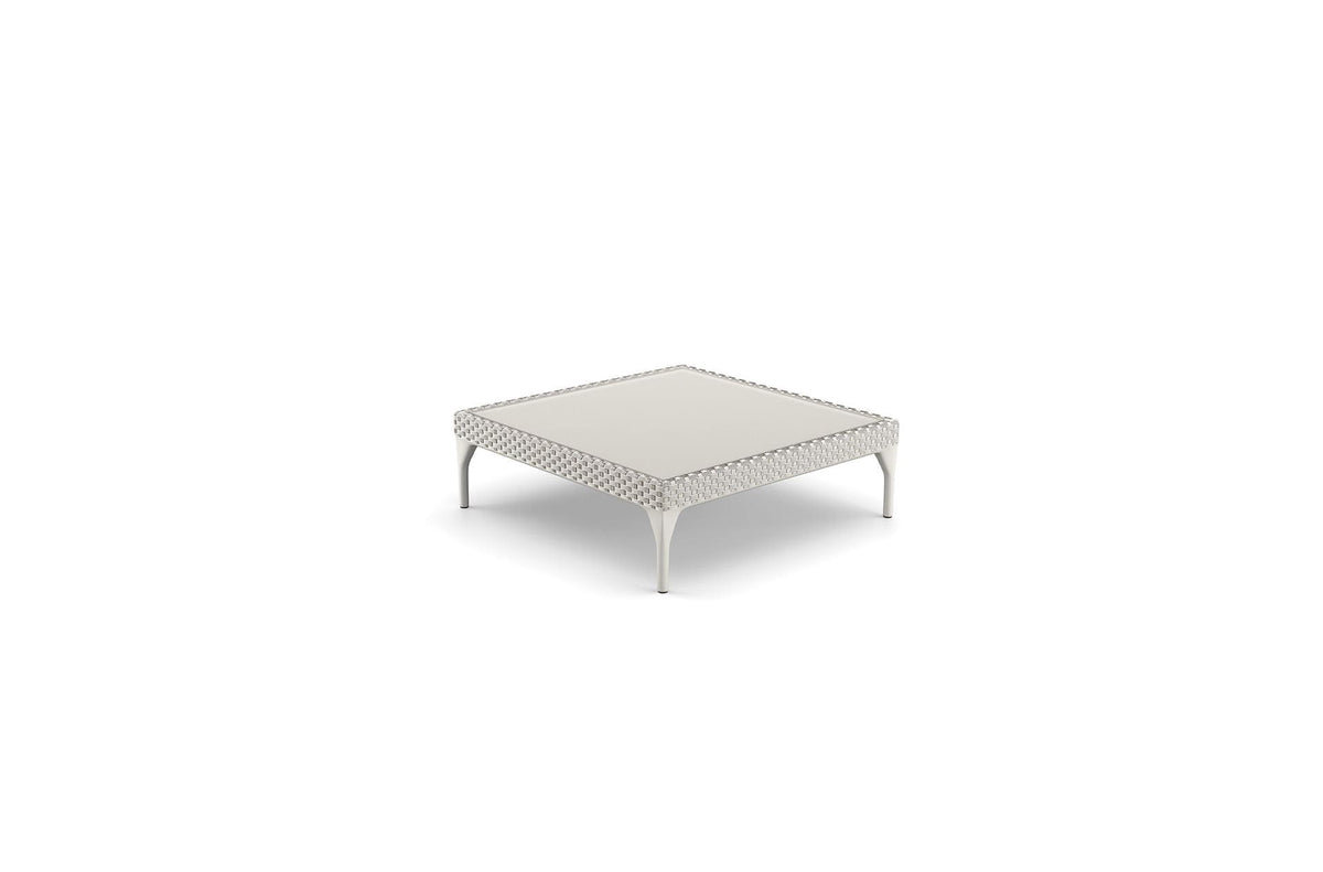 Mu – tavolino with glass – ambientata