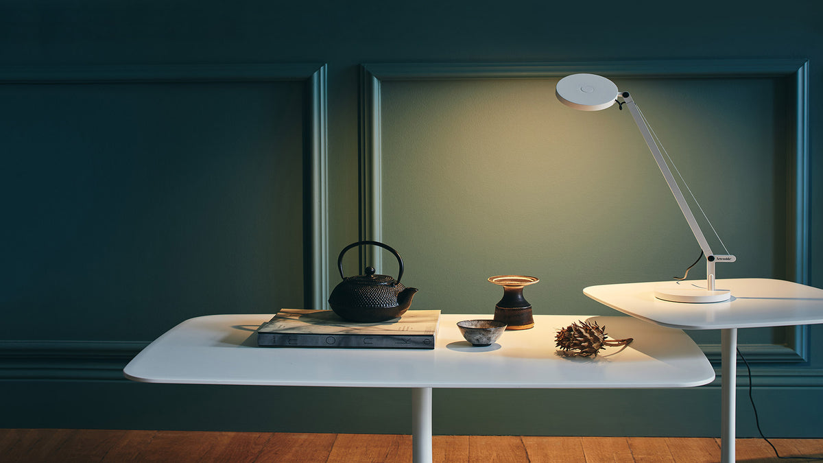 Demetra Micro Tavolo – lampada da tavolo – ambientata