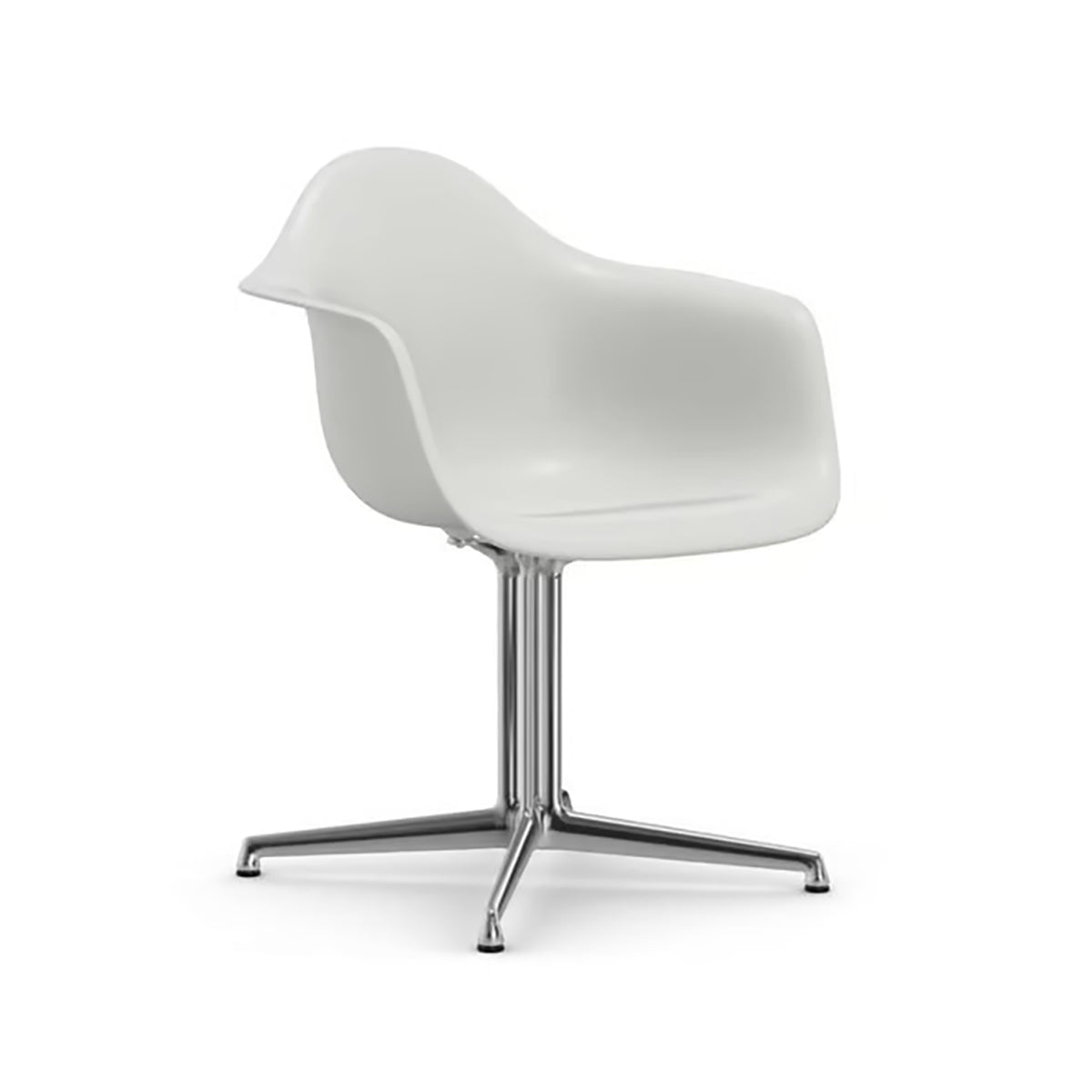 Sedia Eames Plastic RE-DAL con scocca bianca e struttura in acciaio. 