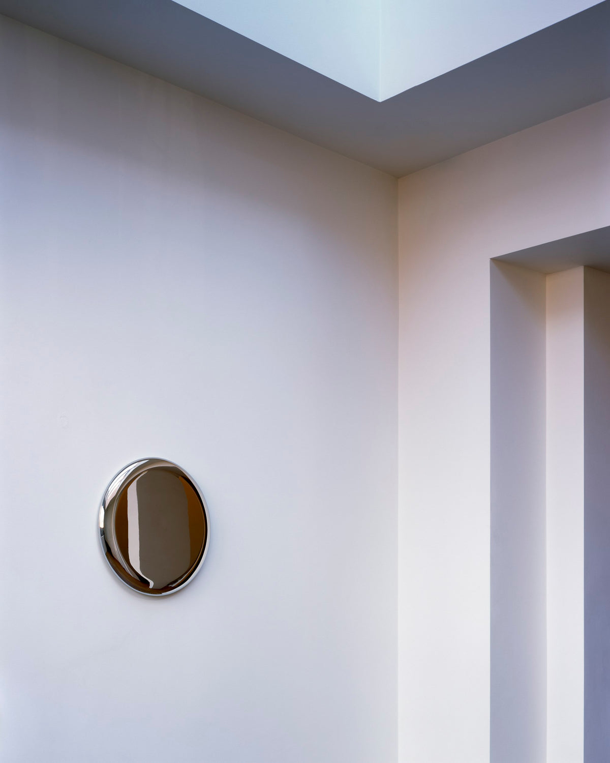 Beauty Mirror – specchio – ambientata