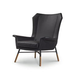 Giulietta Armchair - Leather version with oak-stained inserts