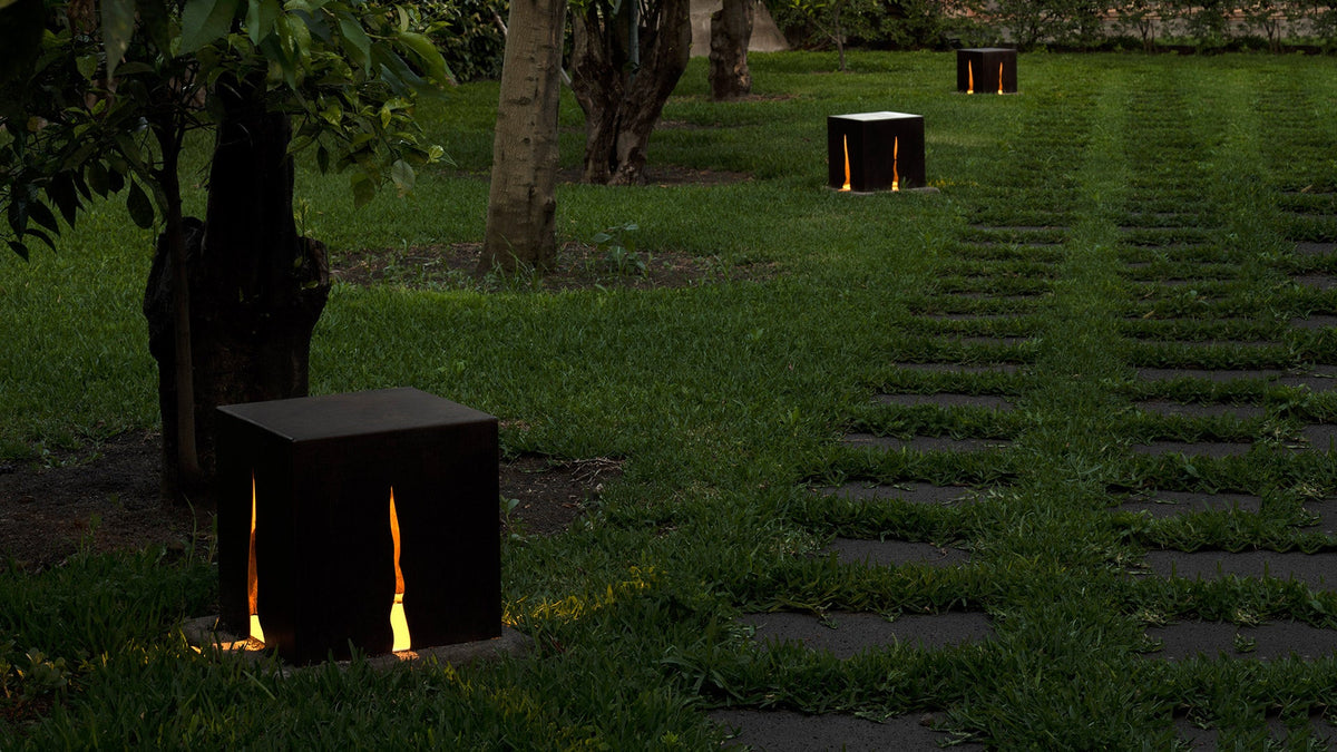 Granito – lampada da terra – ambientata