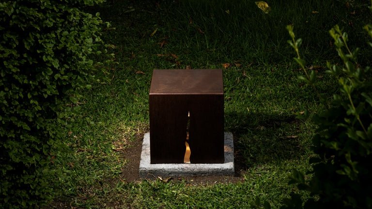 Granito – lampada da terra – ambientata