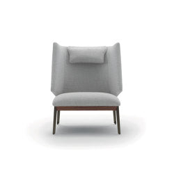 Hug Armchair - Version with high backrest, headrest and Canaletto walnut profiles