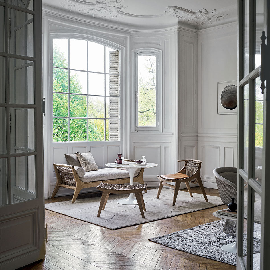 01_Knoll_Saarinen-Lounge-Height-Table-by-Eero-Saarinen