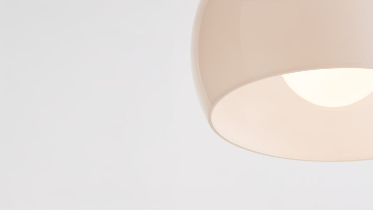 Omega – lampada a sospensione – ambientata