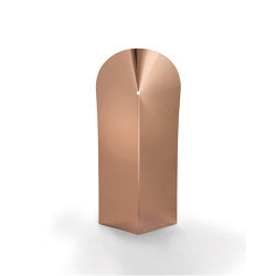 Radia freestanding Decorative standing sculpture