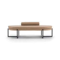 Sigmund Daybed - Versione in pelle con cuscino rullo