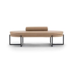 Sigmund Tavolino 47x36 - Versione con top in marmo Guatemala - Sag 80 - Arflex -