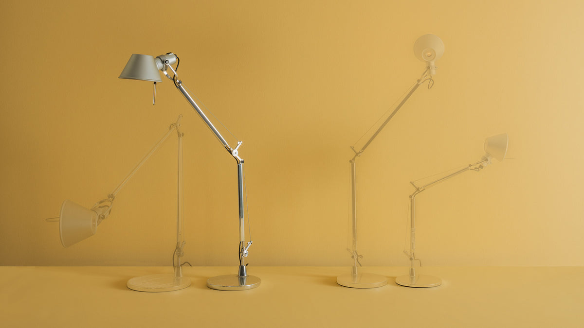 Tolomeo Mini Tavolo – lampada da tavolo – ambientata